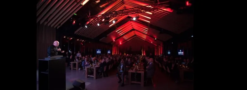  زينيت ولاند روفر اسطورتان تحتفيان بسنة رمزية: 1969