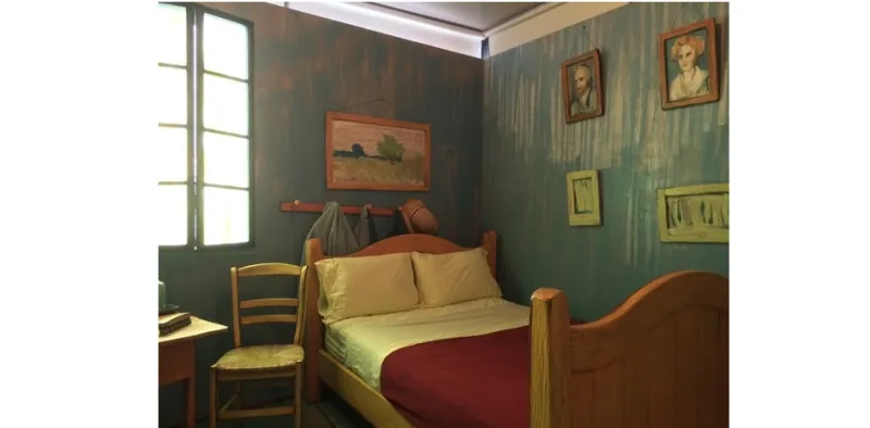 ليلة على وسادة من رسم فان غوخ