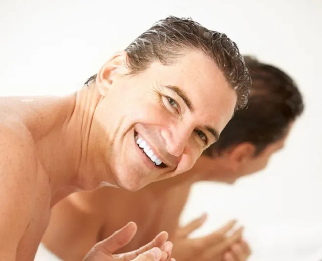 ما هي العوامل المضرة بصحة البشرة ؟