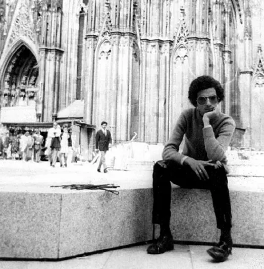  نجيب ساويرس لـ"الرجل" سأشتري جزيرة للاجئين 