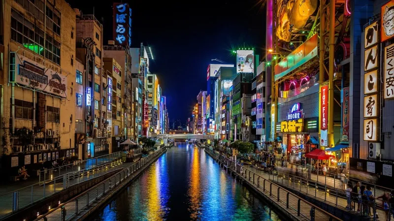 في أوساكا اقترب أكثر من الشعب الياباني