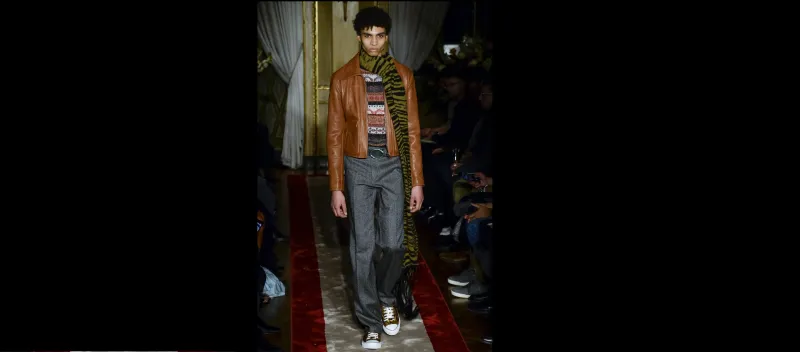 جاكيتات جلد رجالية  تلبس الوان الخريف 