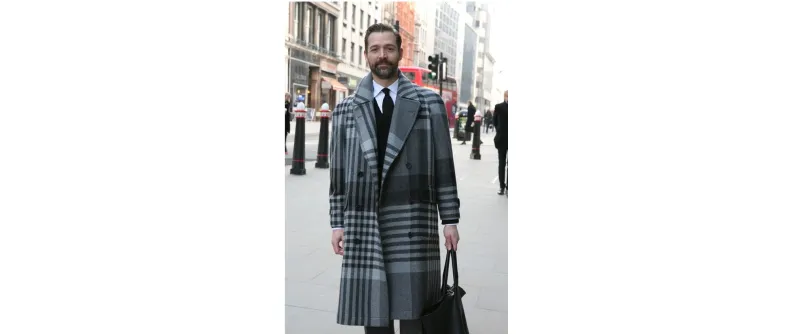 المعطف الخريفي على طريقة أكثر الممثلين جاذبية