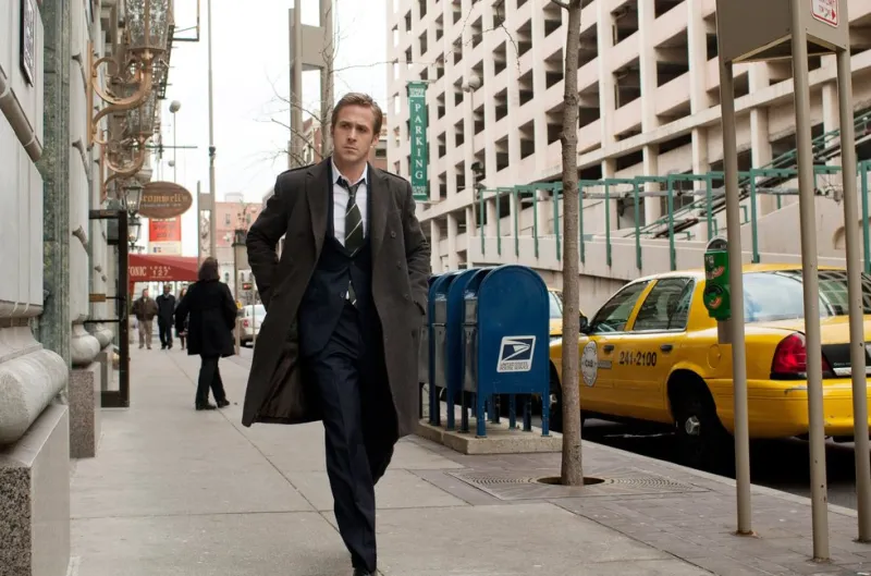 المعطف الخريفي على طريقة أكثر الممثلين جاذبية