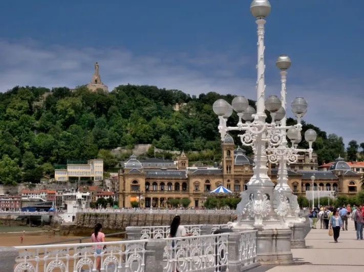 سان سباستيان عاصمة السياحة الصيفية في إسبانيا