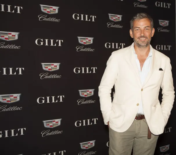 نك ساليفان النضج في الاسلوب والسر في البليزر