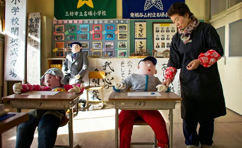 قرية ناغارو والدمى أكثر من البشر