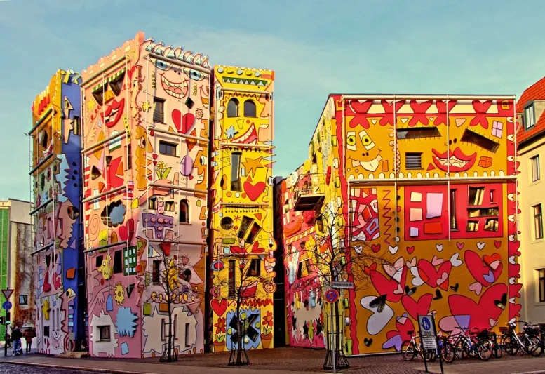 وللسعادة بيت في ألمانيا