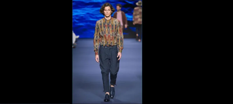 قميص بلا ياقة افتح الخزانة لاستقباله