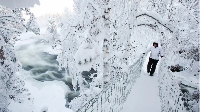 ليمينجوكي الثلج والمرج  في وقت واحد