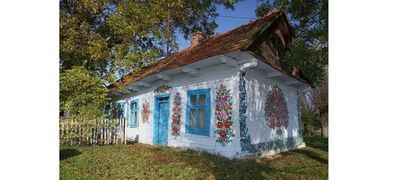 قرية زاليبي حلبة سباق نحوالجمال