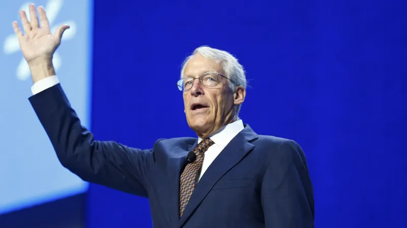 روبسون والتون الرجل الذي قاد دفة وول مارت