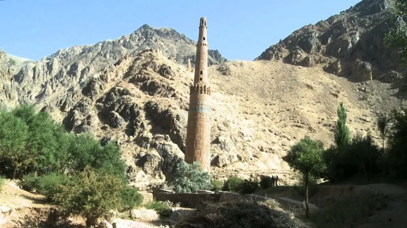 مئذنة جام صرح مذهل يتهدده الزوال