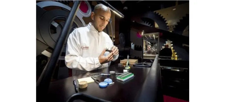 ساعة تباع بـ 1.5 مليون يورو