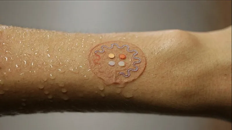 جهاز ذكي يراقب صحتك من عرقك