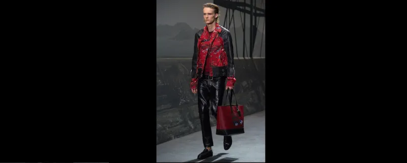 سترة الدراجين راسخة في خزانة 2017  ولكن