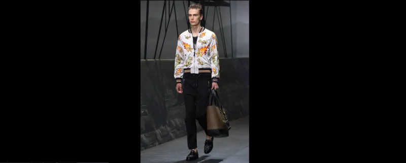 سترة الدراجين راسخة في خزانة 2017  ولكن