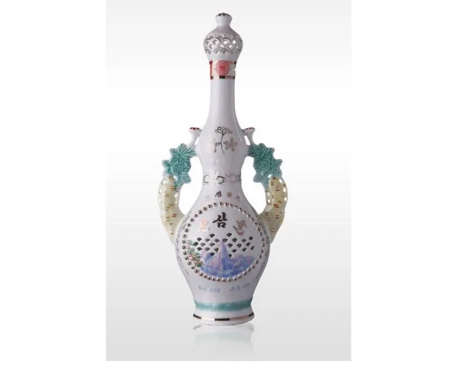 خمور من عظام نمور ودببة لسهرة زعيم كوريا بأعياد الميلاد