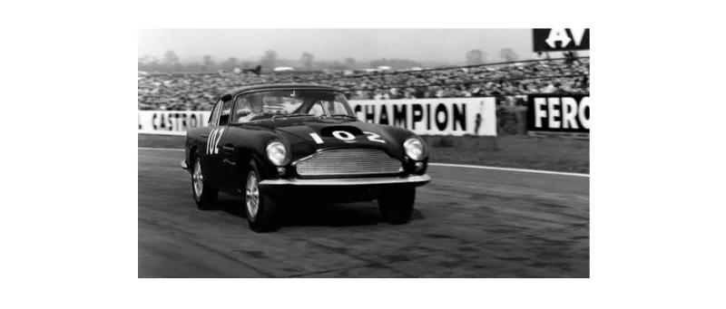 أستون مارتن تعيد أسطورتها DB4 GT إلى الحياة