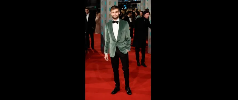 كيف تجعل التاكسيدو بذلة شتوية