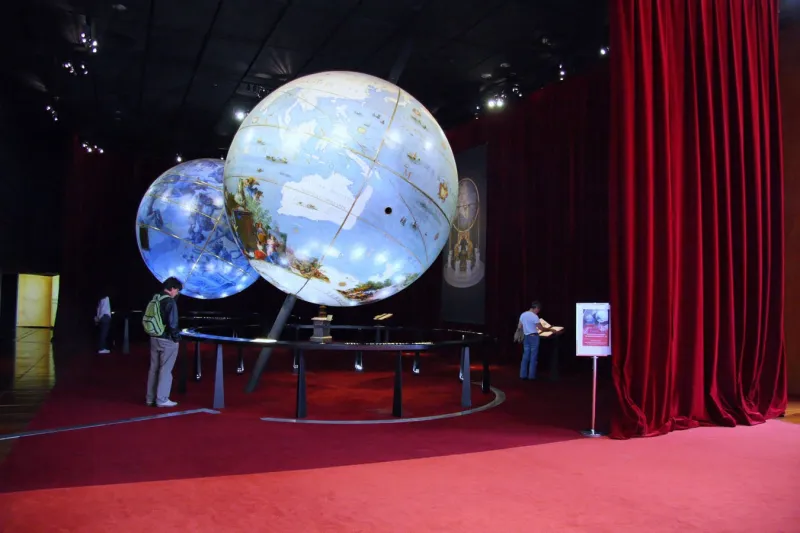 تحفة الكرة الأرضية مرتان