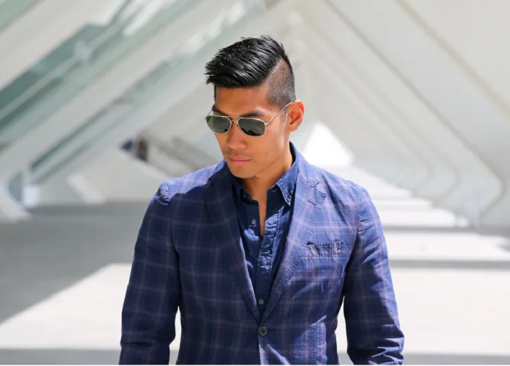 الازرق  كيف ترتديه لاطلالة متقنة