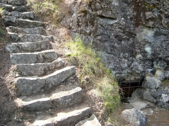 كهوف المومياوات في الفيليبين