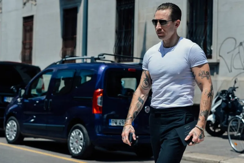 مهلا القمصان القطنية ليست بهذه العفوية