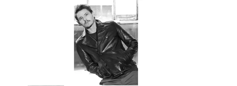 اناقة الممثل الاميركي بيدرو باسكال تحت مجهر الرجل