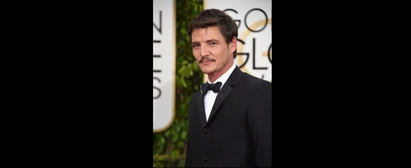 اناقة الممثل الاميركي بيدرو باسكال تحت مجهر الرجل