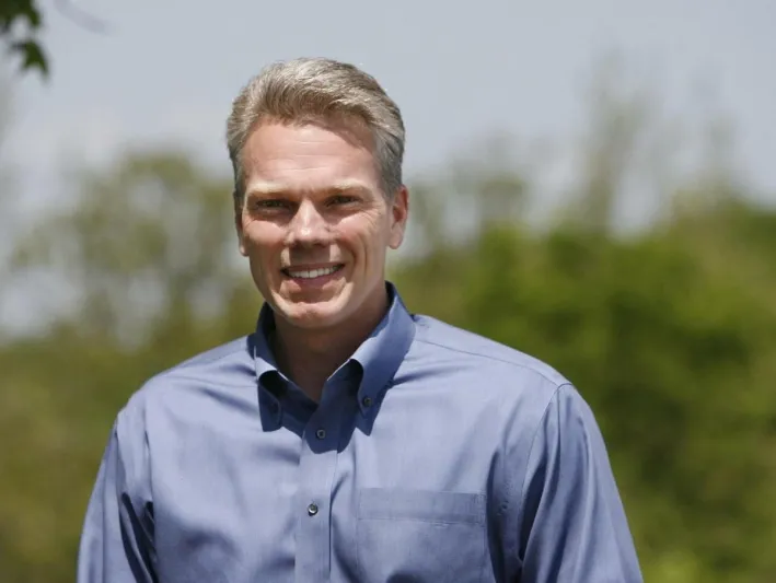 براد سميث رئيس مجلس الإدارة والرئيس التنفيذي لشركة انتويت