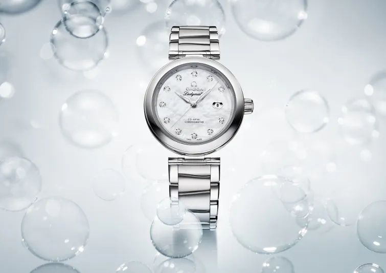 هدايا عيد الحب المثالية من اوميغا 