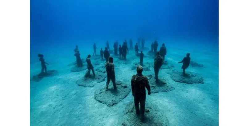  متحف اتلانتيكو أول متحف تحت الماء في أوروبا