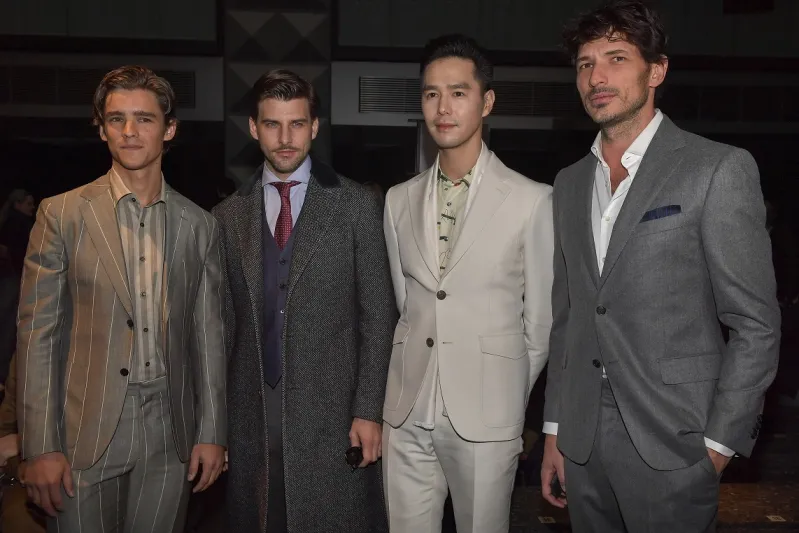 كيف بدا نجوم الصف الاول في عرض سلفاتوري فيراغامو