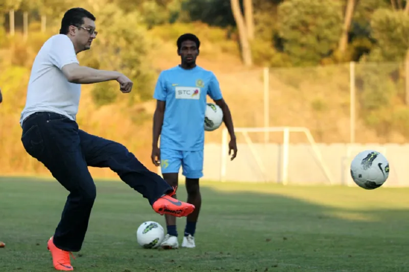  فيصل بن تركي لـ"الرجل" ابي عارض التحاقي بالقوات الجوية 