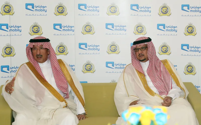  فيصل بن تركي لـ"الرجل" ابي عارض التحاقي بالقوات الجوية 