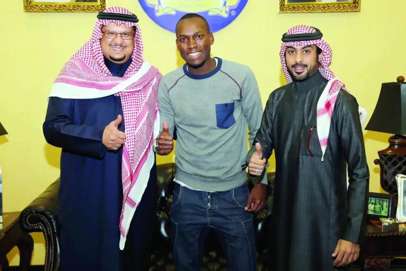  فيصل بن تركي لـ"الرجل" ابي عارض التحاقي بالقوات الجوية 