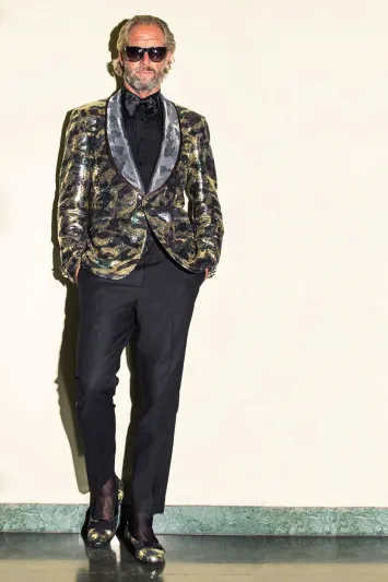 بدلات فاخرة للرجل الواثق فقط لربيع وصيف 2017