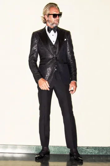 بدلات فاخرة للرجل الواثق فقط لربيع وصيف 2017