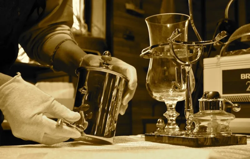 إبريق القهوة الأغلى في العالم .. سيمنح قهوتك مذاق مختلف