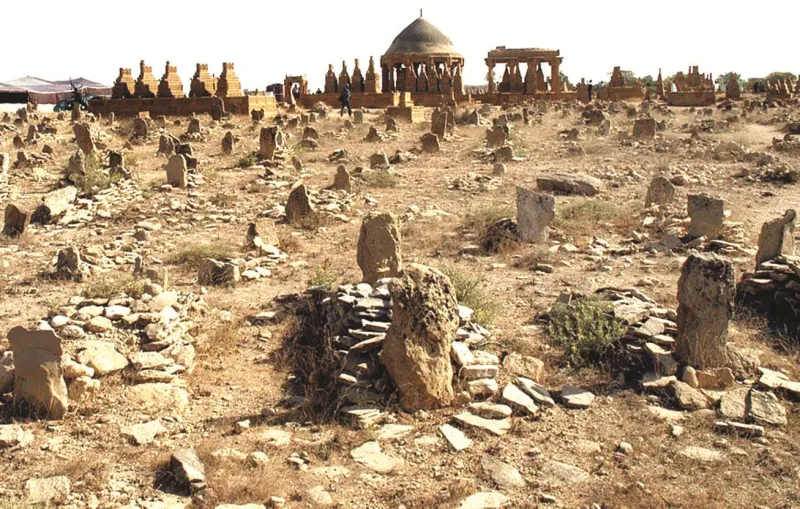 الموتى يمنعون إقامة مدرسة في مدينة جدة!