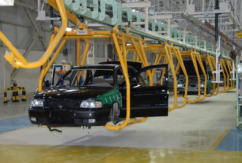 مسؤول ألماني توجه لإنشاء مصانع لتجميع سيارات مرسيدس و BMW في السعودية