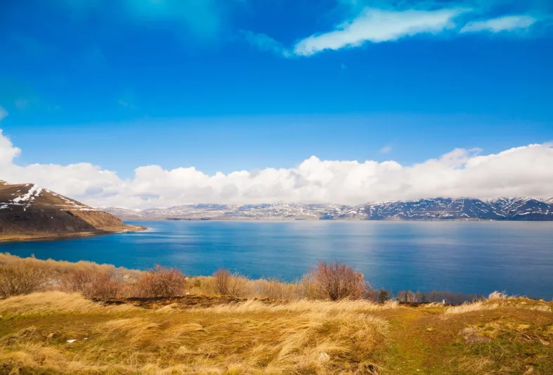 اكتشف أفضل 10 وجهات رائعة لا تتجاوز 6 ساعات من دبي