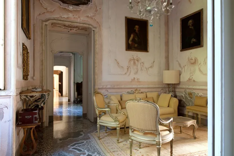 فيلا سولا كابياتي.. تجربة فارهة تنقلك للقرن الـ 18 (صور)