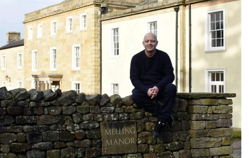 بالصور بريطاني يلجأ لفكرة ذكية لبيع منزله بسعر أعلى من قيمته