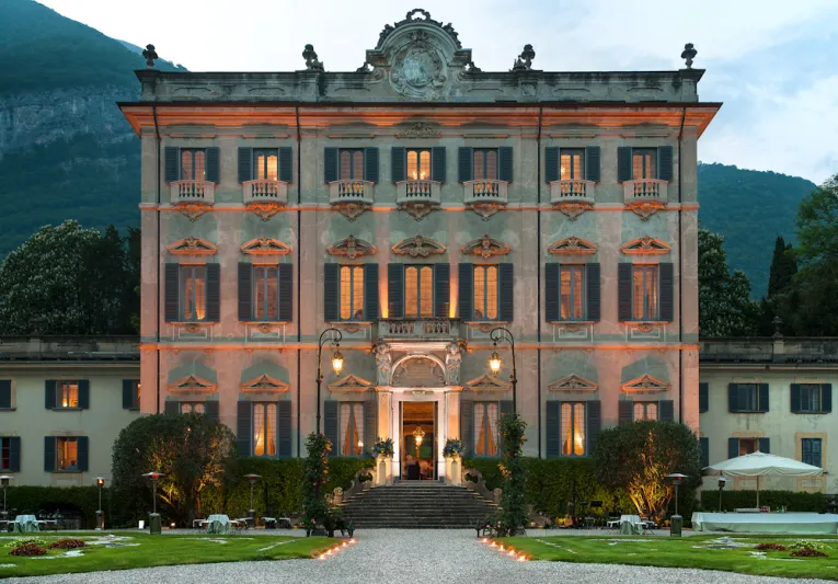 فيلا سولا كابياتي.. تجربة فارهة تنقلك للقرن الـ 18 (صور)