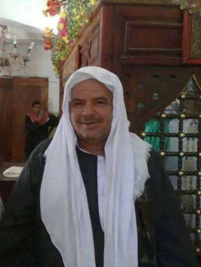 مات منذ 35 يوماً وفتحوا قبره فاكتشفوا أنه توفي منذ ساعات! (صور)