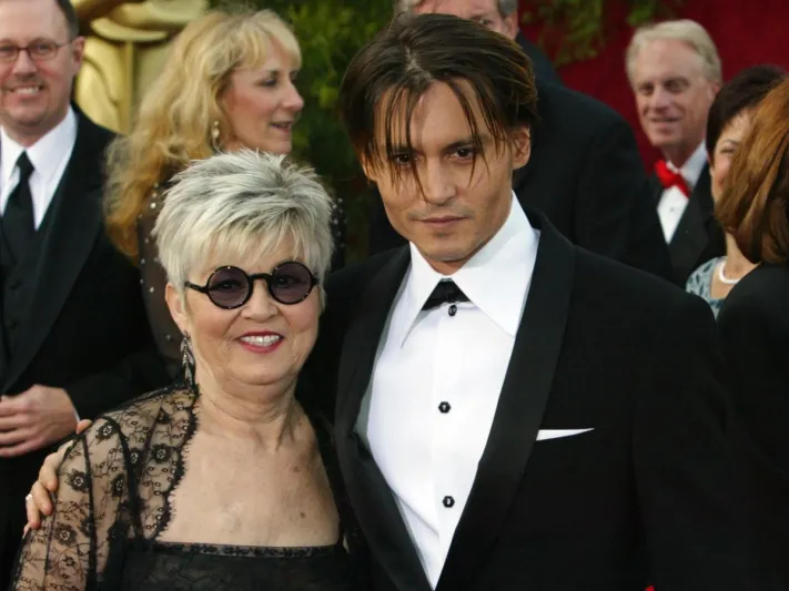 هكذا ينفق جوني ديب ثروته الطائلة.. «281 مليون ريال على المنازل فقط!»