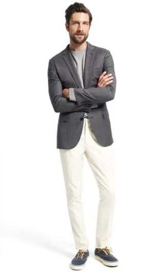 خدع تمكنك من ارتداء نفس البدلة بـ 5 طرق مختلفة (صور)