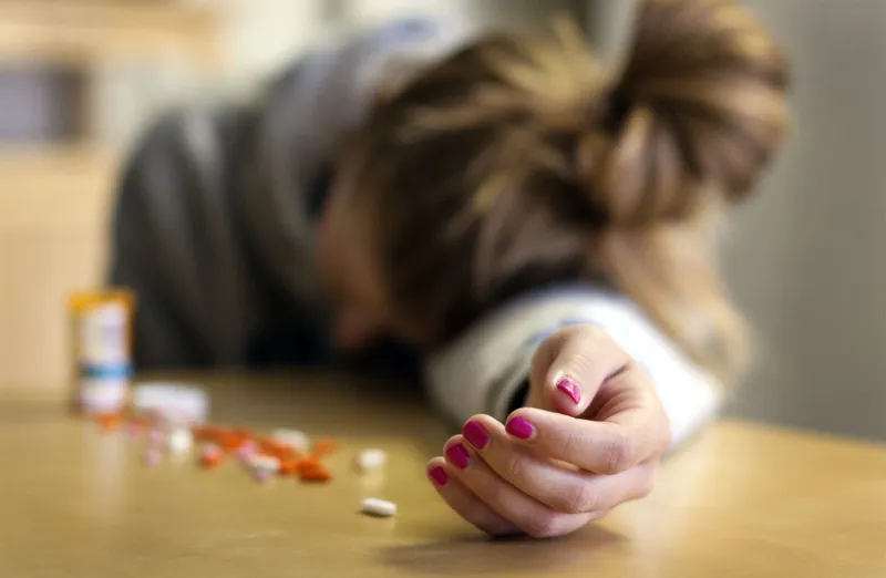 تنتحر وترسل صورة الواقعة لزوجها على الواتساب